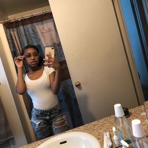 Meet your Posher, Yhasmin